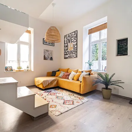 Apartment Lonyay Chill Zone - Free Parking